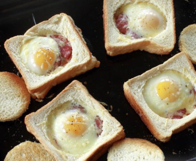 Hot Sandwiches with Sausage and Egg step 10