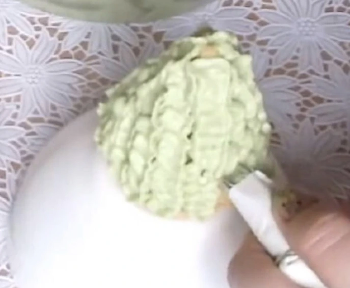 Cupcakes-Cakes “New Year’s Christmas Tree” step 17