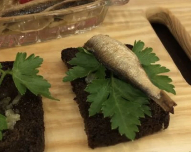 Sprat Sandwiches step 7