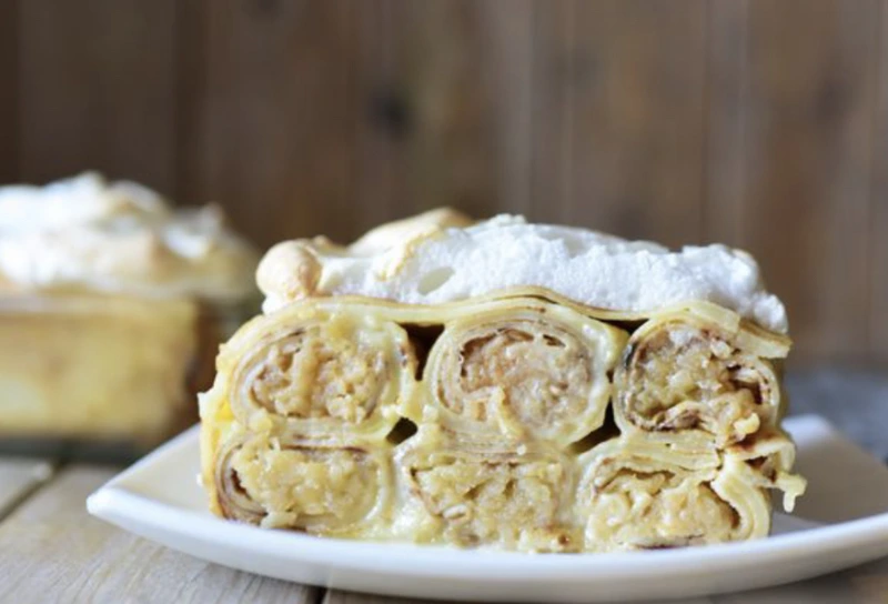 Pancakes with Apples, Baked under Meringue