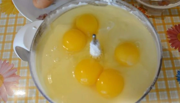 Curd Cheesecake with Strawberries step 6