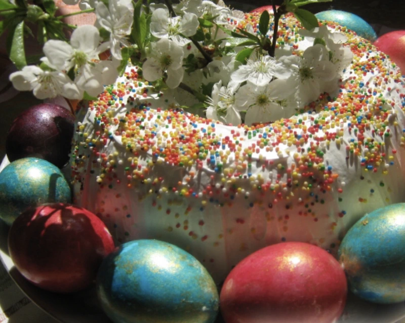 Easter Cinnamon Biscuit