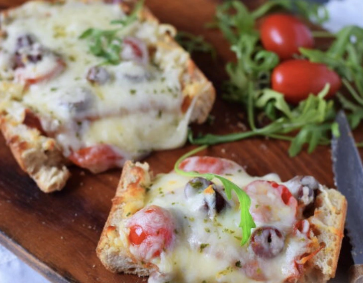 Pizza in Bread step 13