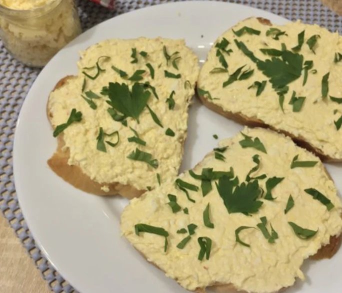 Cream Cheese Sandwiches and Garlic step 7