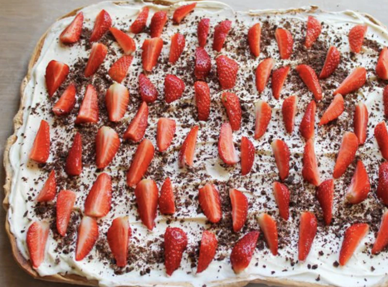 Meringue Roll with Strawberries and Whipped Cream step 12
