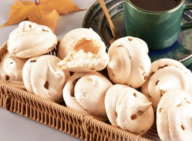 Meringue with Banana