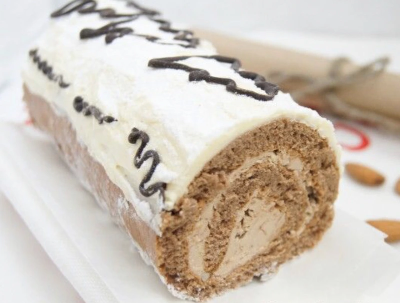 Chocolate Roll with Chocolate Christmas Trees