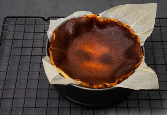 Burnt Cheesecake a la “San Sebastian” step 10