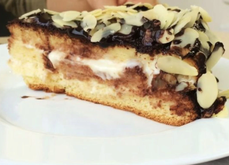 Sponge Cake with Sour Cream