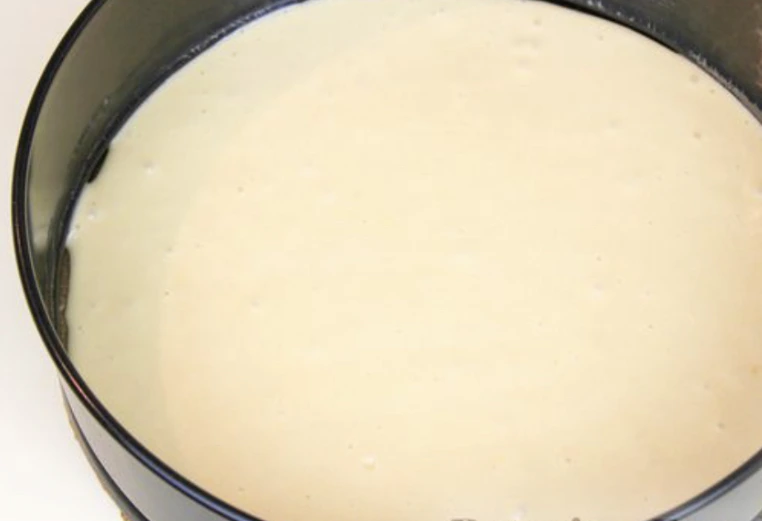 Strawberry Curd Mousse Cake with Vanilla Biscuit step 5