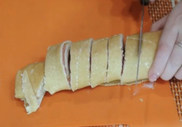 Pancake Rolls with Salmon and Cream Cheese step 8