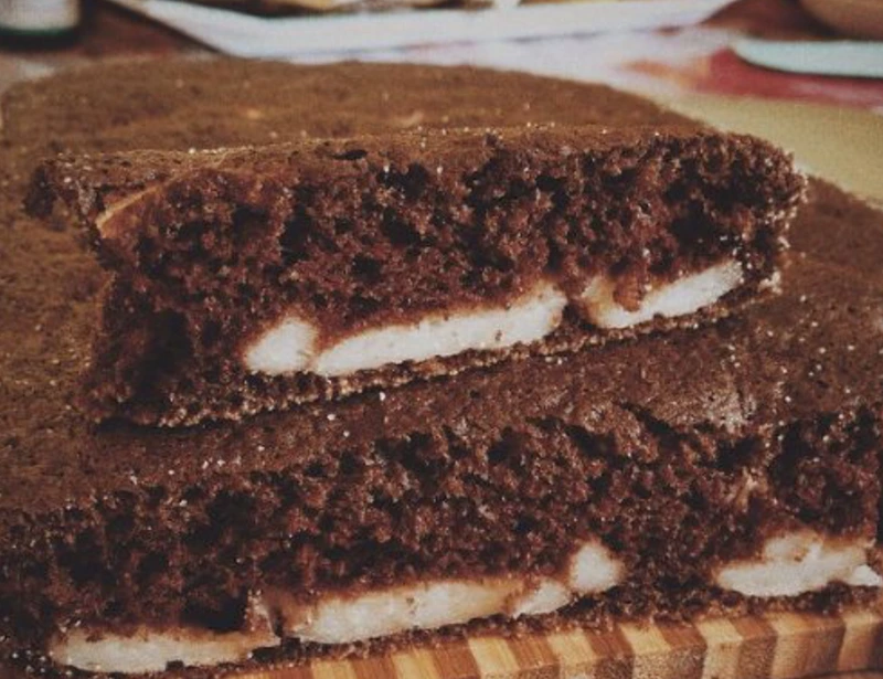 Chocolate Cake with Curd Layer