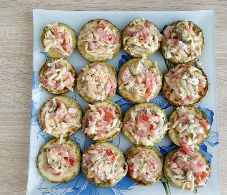 Fried Zucchini Appetizer with Tomatoes and Cheese step 12