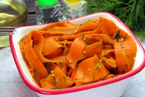 Spicy Carrot Appetizer with Mustard, Soy Sauce and Herbs step 8