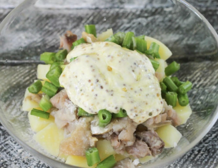 Potato Salad with Smoked Mackerel step 7