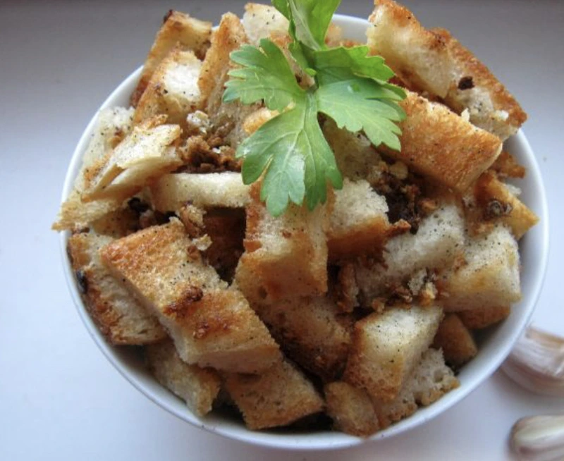 Garlic Croutons
