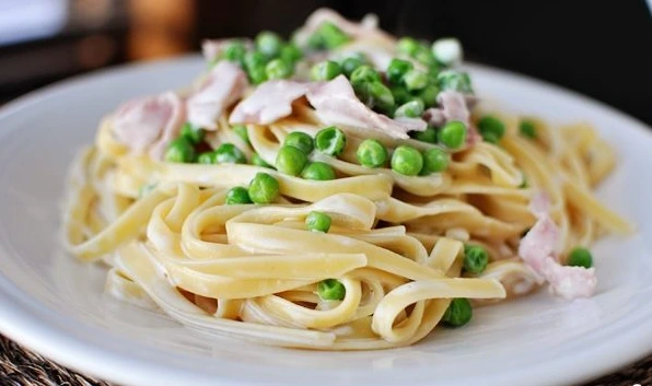 Fettuccine with Ham