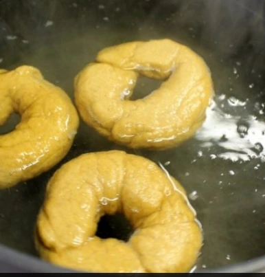 Pumpkin Bagels step 4