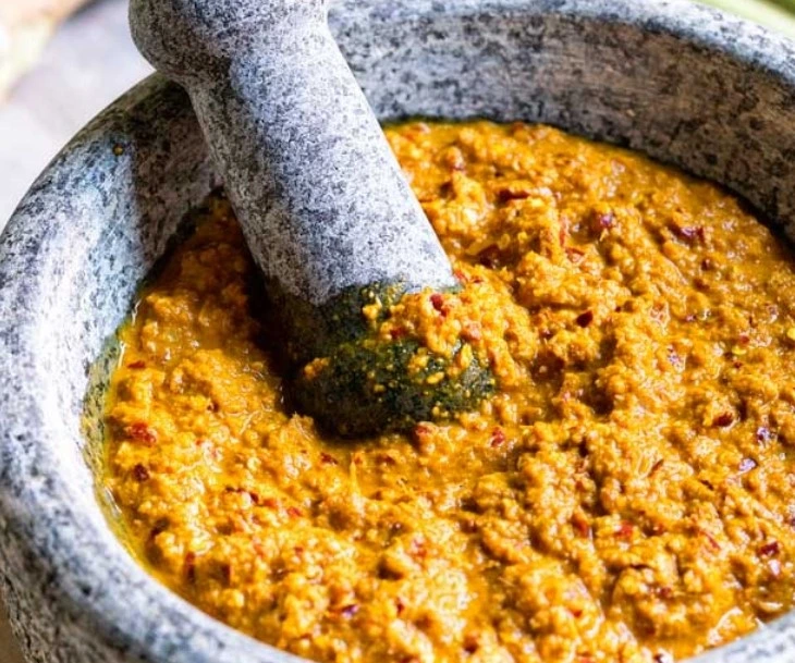 Yellow Curry Paste step 8