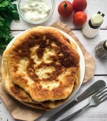 Khachapuri with Sour Milk and Cheese