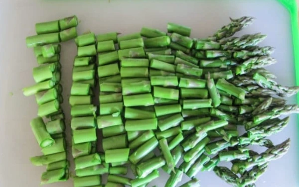 Baked Asparagus with Pepper step 1