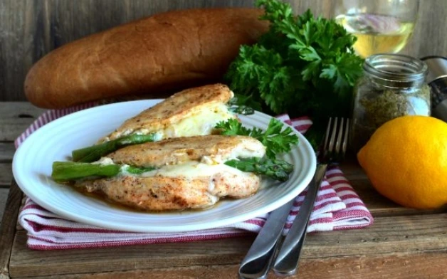 Chicken Breast Stuffed with Asparagus