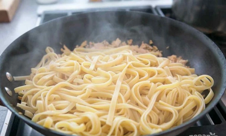 Fettuccine with Tuna and Arugula step 3