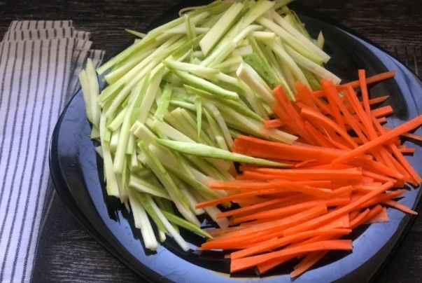 Vegetables with King Prawns step 2