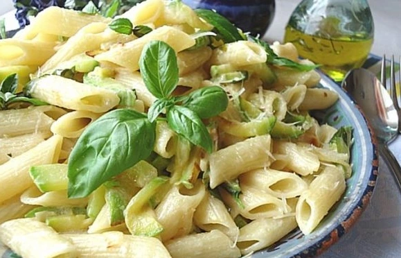 Tasty and Healthy Zucchini Pasta