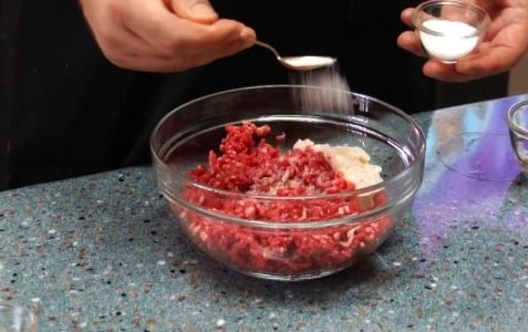 Ground Beef Schnitzel step 1