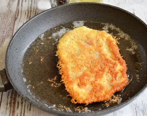 Chicken Schnitzel in Cheese Breading step 10