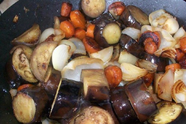 “Ghost Eggplant” (Eggplant Stew with Other Vegetables) step 11