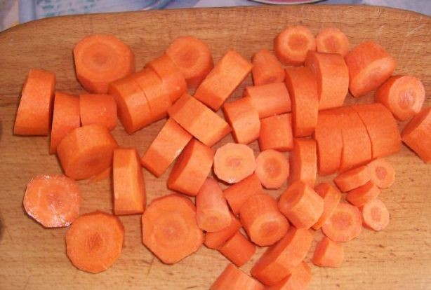 “Ghost Eggplant” (Eggplant Stew with Other Vegetables) step 1