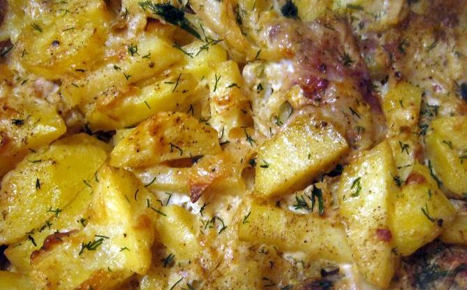 Mackerel with Potatoes Baked with Mayonnaise