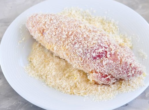 Pork or Veal Schnitzel Stuffed with Cheese step 5