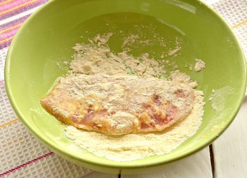 Chicken Fillet Schnitzel with Cheese step 5