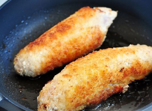 Pork or Veal Schnitzel Stuffed with Cheese step 6