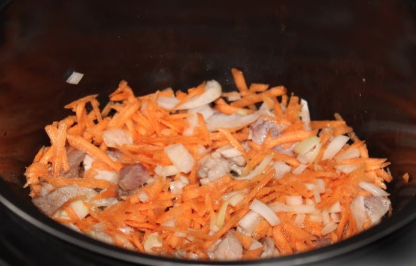 Barley Porridge with Meat and Vegetables (in a Slow Cooker) step 6