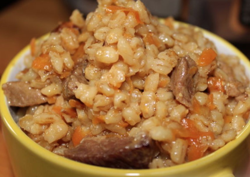 Barley Porridge with Meat and Vegetables (in a Slow Cooker)