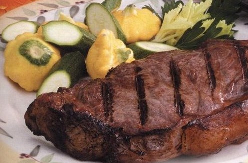 Beef Steaks with Cucumber Sauce