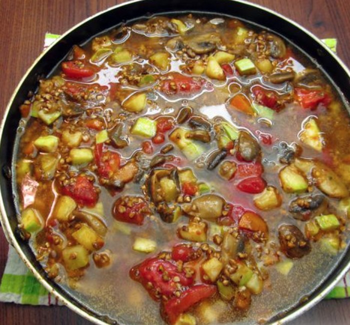 Buckwheat with Zucchini, Tomatoes and Mushrooms (in a pan) step 14