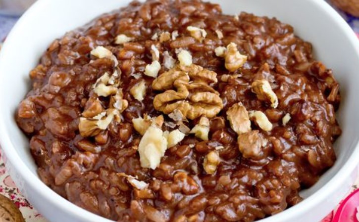 Chocolate Rice Porridge with Walnuts