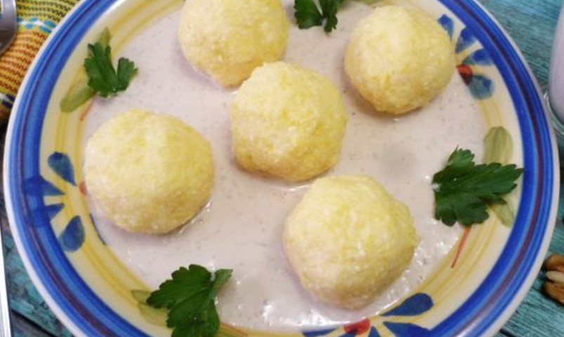 Corn Porridge Balls with Peanut Sauce