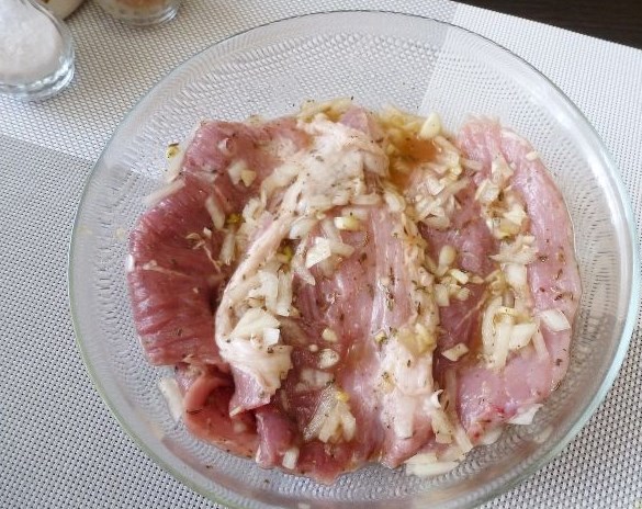 Cuban Meat with Green Sauce and Beans step 3
