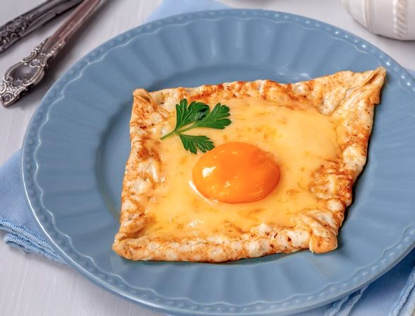 Egg Pancake with Cheese