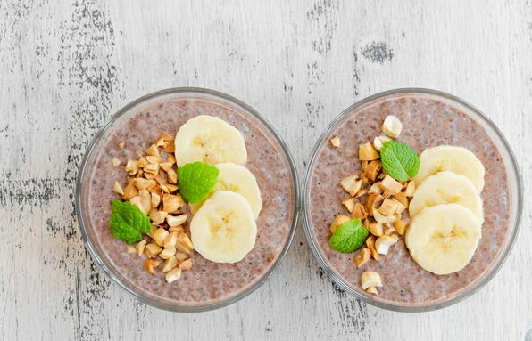 Chocolate Chia Pudding with Yogurt step 5