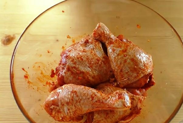 Baked Chicken Legs with Potatoes and Seeds step 1