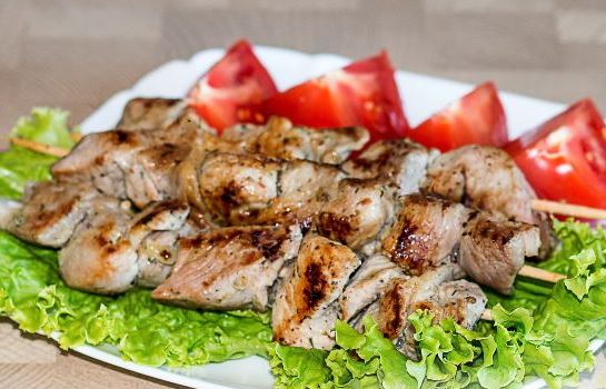 Kebab Marinated with Kiwi