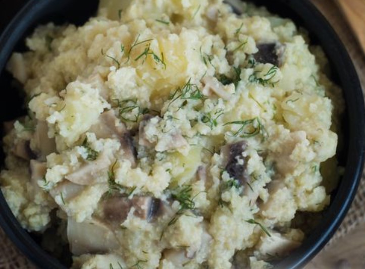 Millet Porridge with Potatoes and Mushrooms