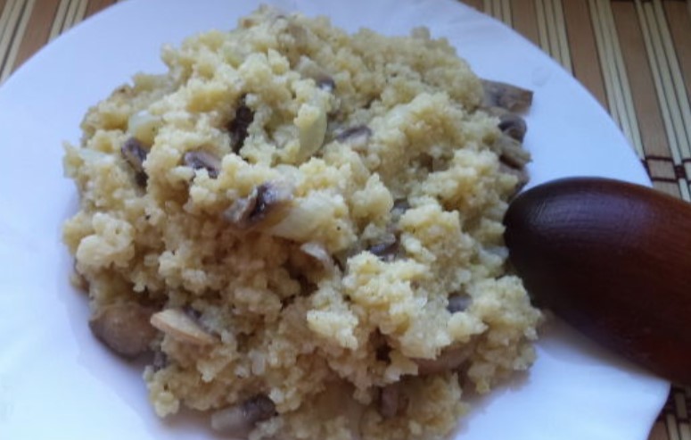 Millet Porridge with Mushrooms (in a Slow Cooker)